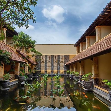Lotus Garden Hotel Kediri  Exterior foto