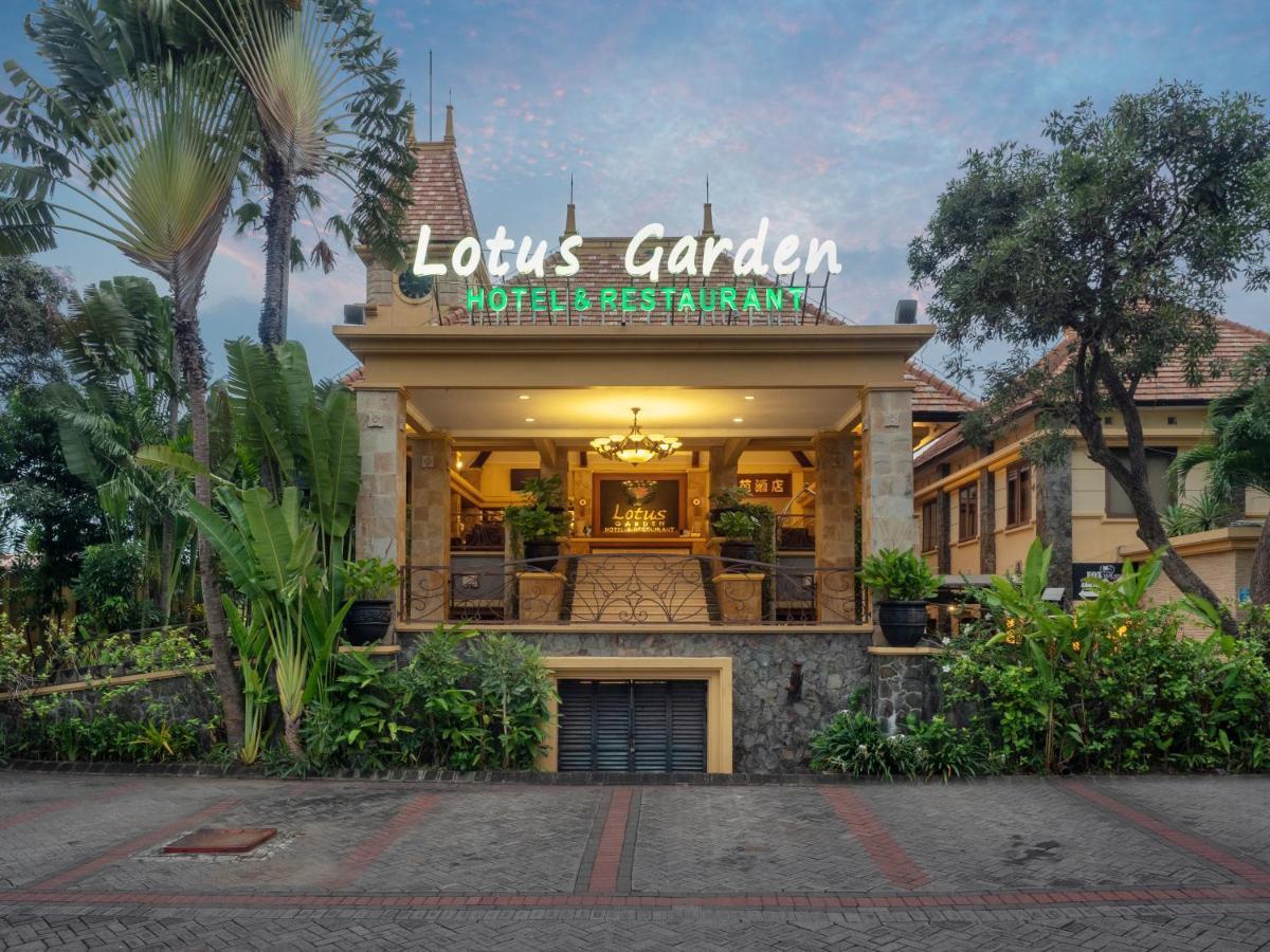Lotus Garden Hotel Kediri  Exterior foto