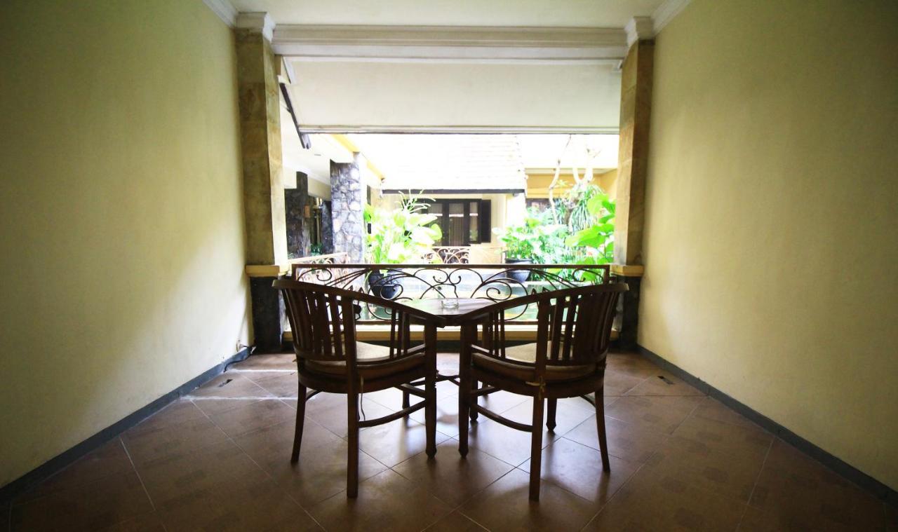 Lotus Garden Hotel Kediri  Exterior foto