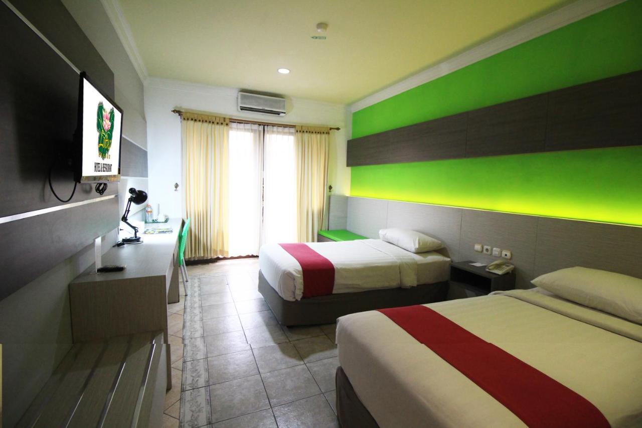 Lotus Garden Hotel Kediri  Exterior foto