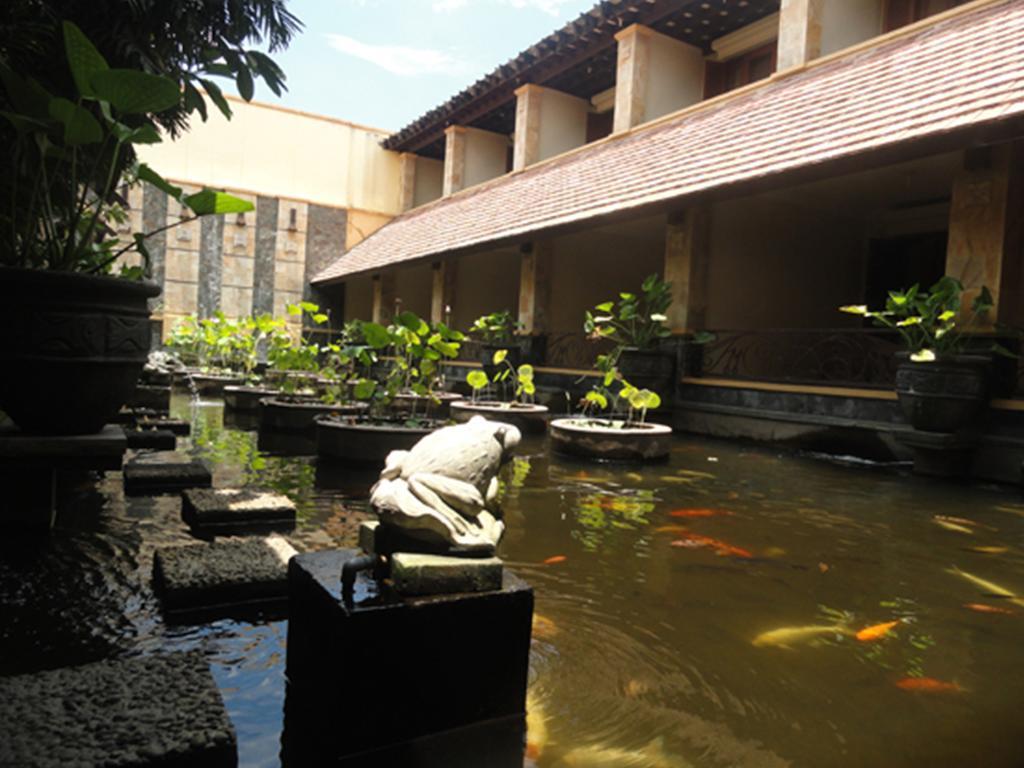 Lotus Garden Hotel Kediri  Exterior foto