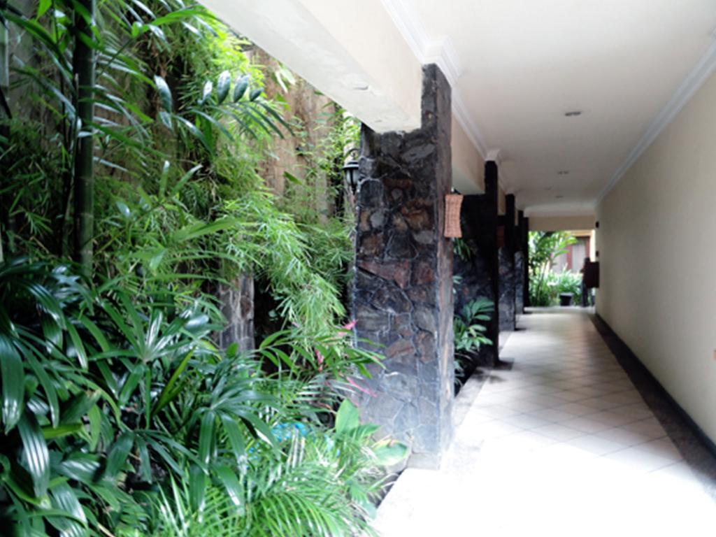 Lotus Garden Hotel Kediri  Exterior foto